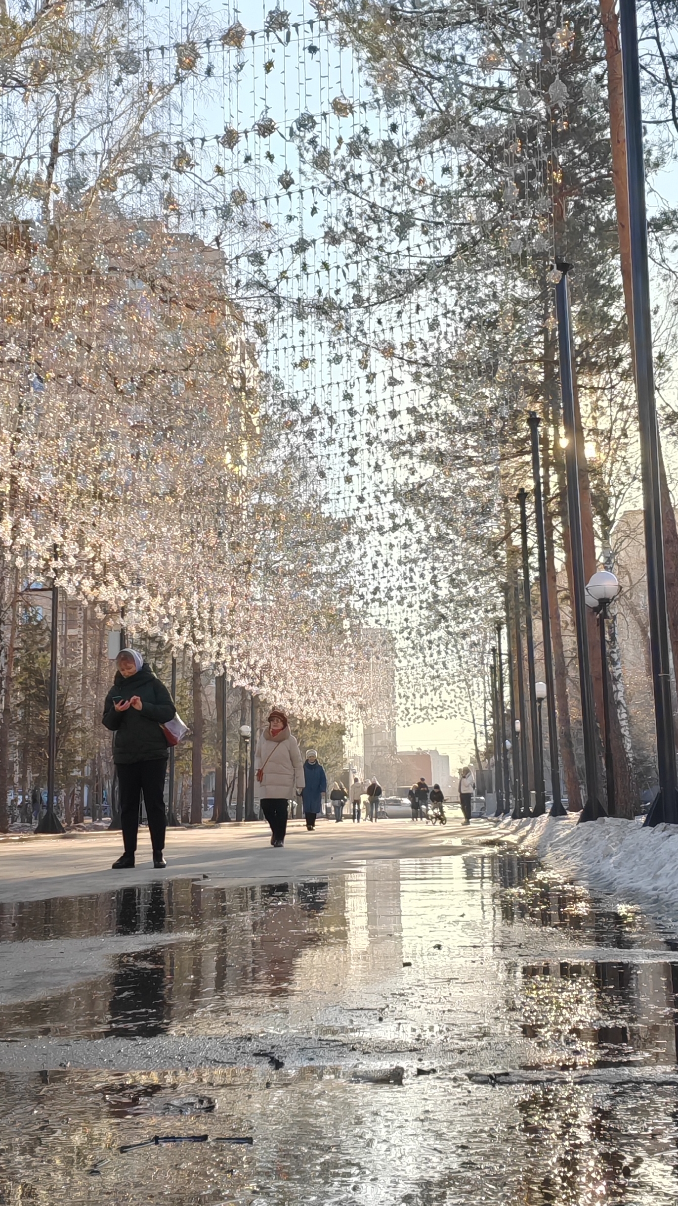 scene_output.mp4Старинный театр в самом центре города Новосибирска смотреть онлайн