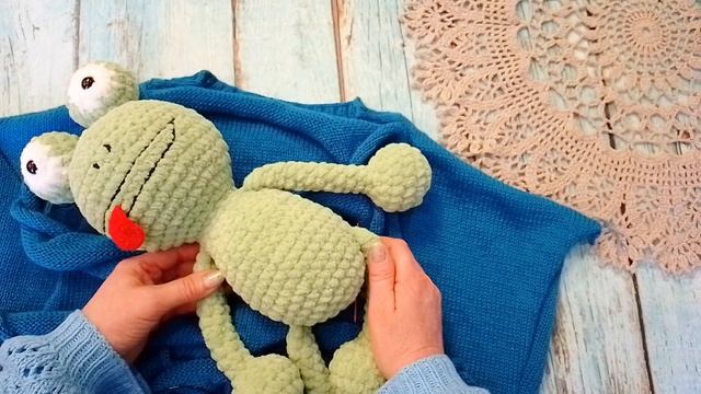 Вязовлог. Большие лягушки / мешочки на завязках / продвижения по джемперу. смотреть онлайн