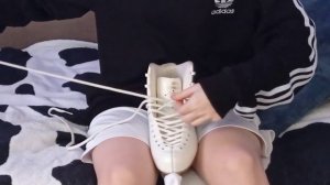 🎀как шнуровать коньки🎀 фигурное катание ★