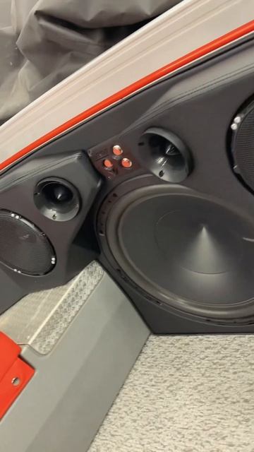 Как вам такая лодка #buster #pride #marine #velvet #caraudio #автозвук #громкийфронт смотреть онлайн