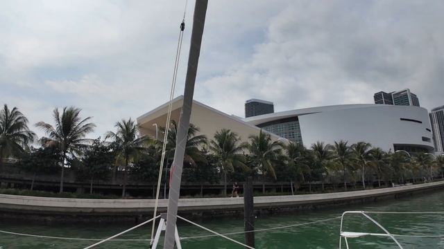 Leopard 50 Catamaran Review and Tour смотреть онлайн