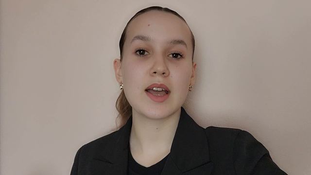 Анна Сергеевна - Математика смотреть онлайн