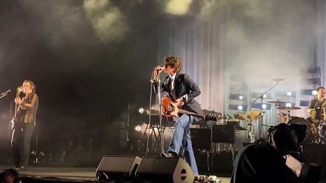 Arctic Monkeys - I Bet You Look Good on the Dancefloor | Jakarta, 18 March 2023 смотреть онлайн