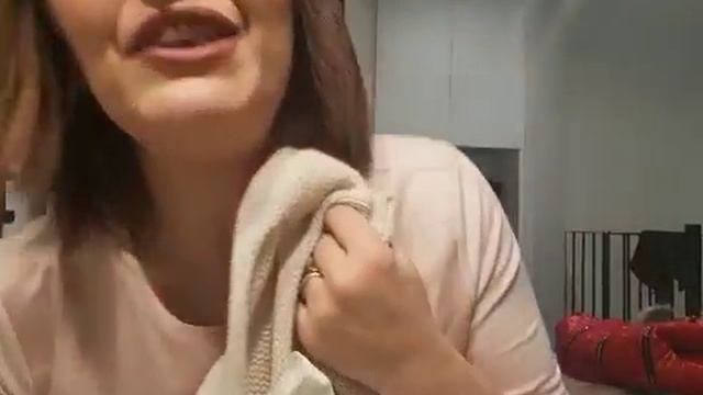 ACQUISTI DA CATIA GIACHE E STYLE PIU (PIUMINO INDOSSATO) смотреть онлайн