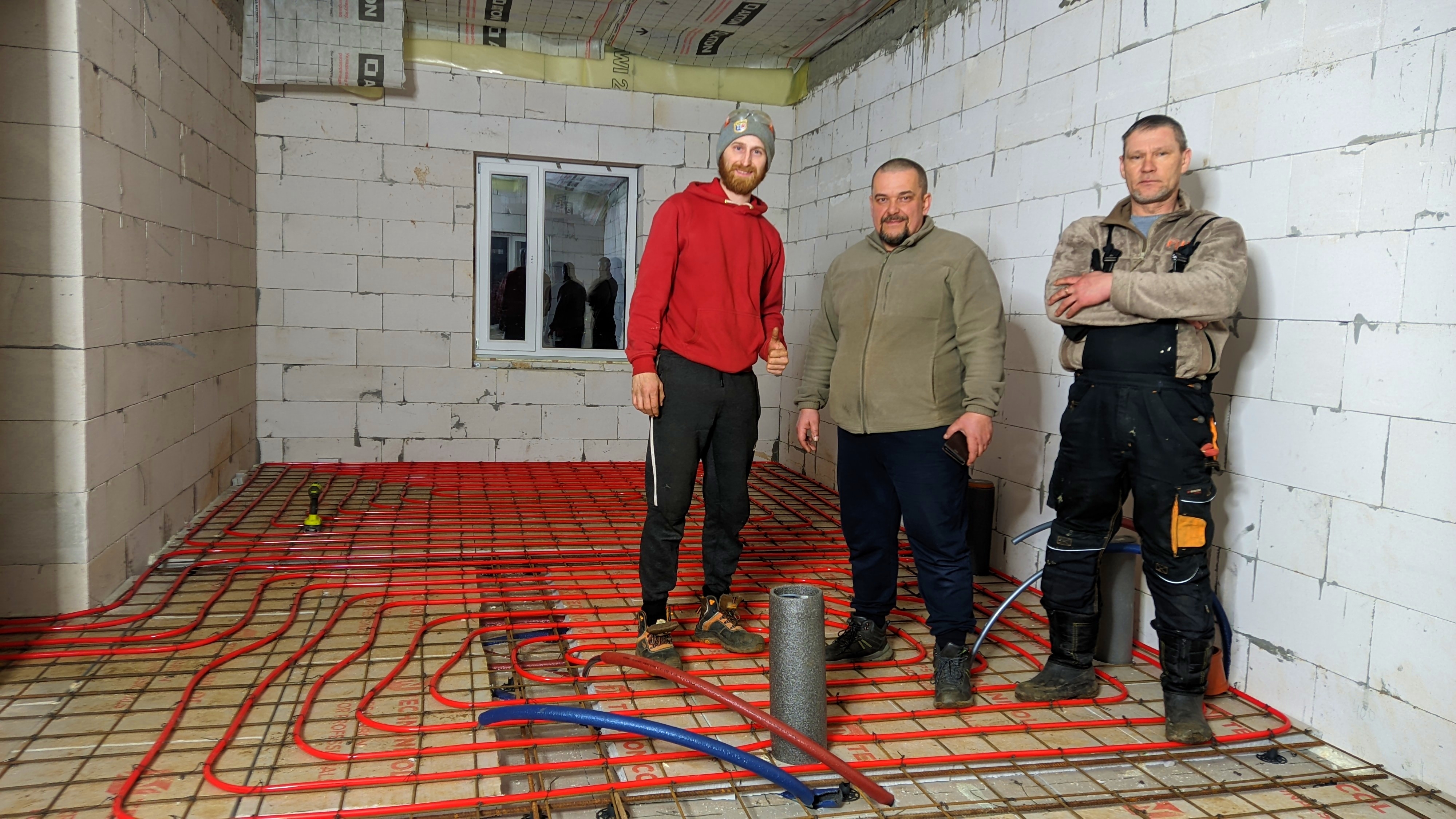 Монтаж труб теплого пола и подготовка к бетонным работам.(29-03-2025) смотреть онлайн