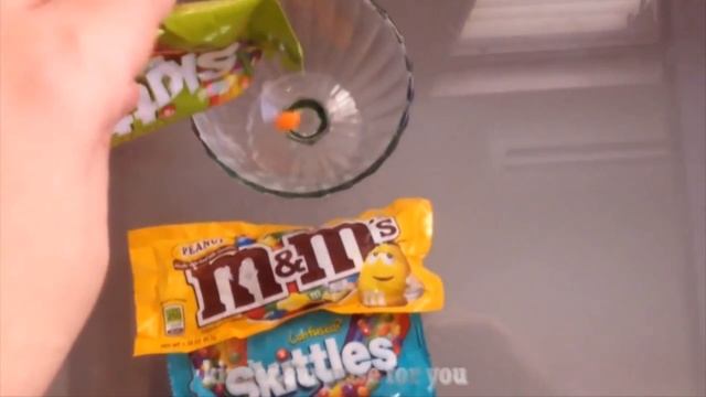 A lot of candy!!! M&M'S Skittles Интересные конфеты m&m's смотреть онлайн
