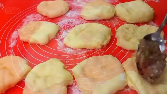 БЕРУ КАРТОШКУ! ПИРОЖКИ ТЕПЕРЬ НЕ ДЕЛАЮ! НАШЛА РЕЦЕПТ ПРОЩЕ И ВКУСНЕЕ! МАЛО КТО ЗНАЕТ ЭТОТ СЕКРЕТ! смотреть онлайн