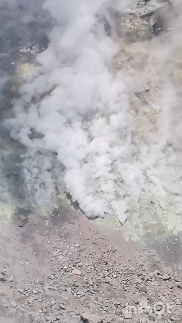 Кратер Мутновского 4-й