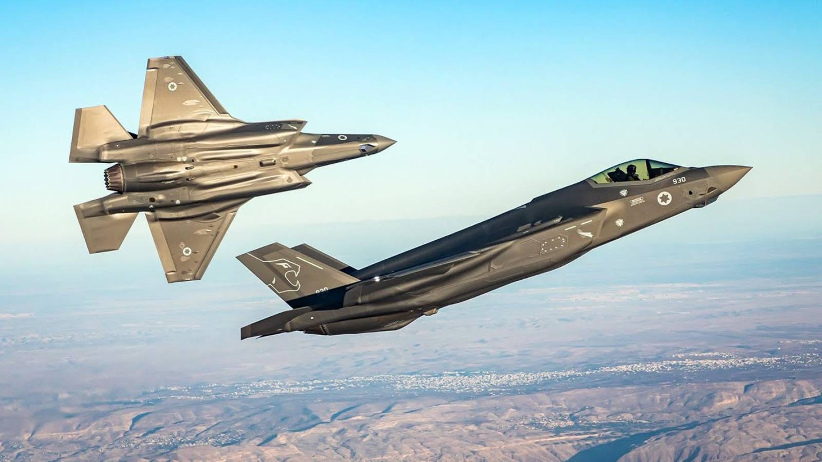 Самый массовый истребитель пятого поколения F-35 смотреть онлайн