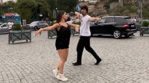 Шуточная Лезгинка 2025 Девочка Танцует Ramazan Lezginka Tbilisi Рамазану Хочется Айрана ALISHKA