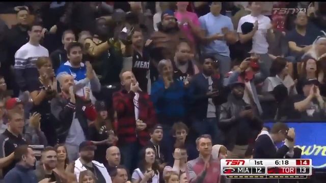 Dwyane Wade gets Standing Ovation from Raptors fans #OneLastDance смотреть онлайн