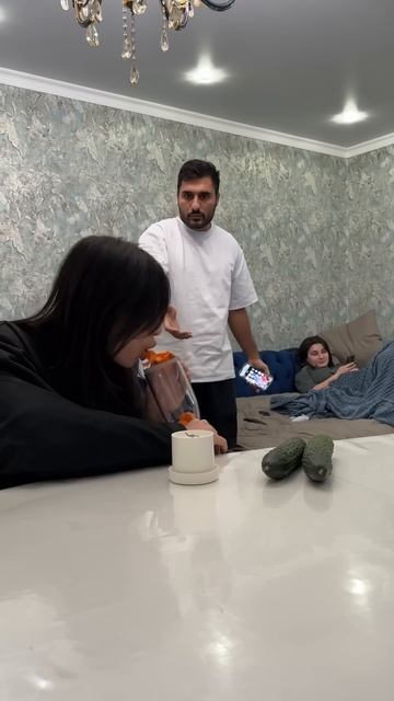 С ДНЕМ ВСЕХ ВЛЮБЛЕННЫХ❤️😂 | ИНСТ: Sarkison7 смотреть онлайн