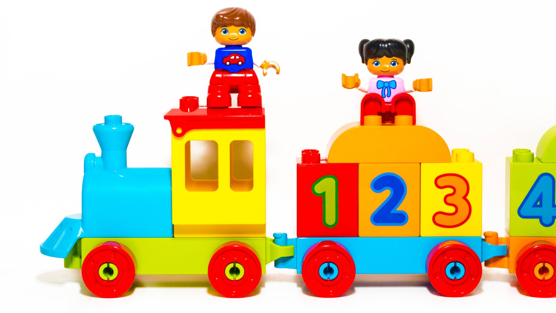 УЧИМ ЦИФРЫ Строим ПАРОВОЗИК из Кубиков ЛЕГО и Учим Цвета