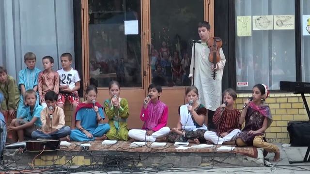Баджан, исполняют дети г.Днепропетровск (рук.Инга Сеферовская) смотреть онлайн