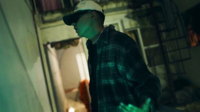 TRAP$TAR$ Ft. Max LV - (Video Oficial). смотреть онлайн