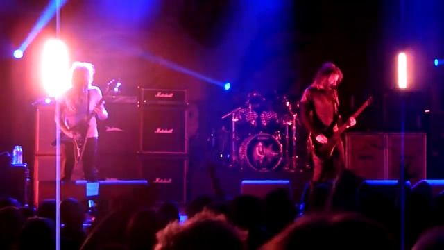 Mastodon Live @ 013 - Iron Tusk смотреть онлайн