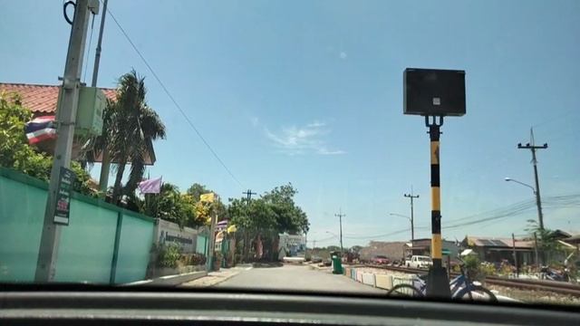 самутсакхон. просто улицы, дороги, дома ч.1 солевые поля สะพานไม้สายรุ้ง สมุทรสาคร samutsakhon
