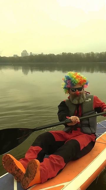 Про греблю двулопастным веслом смотреть онлайн