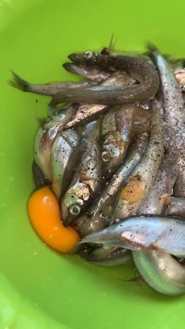 Жарим мойву. смотреть онлайн