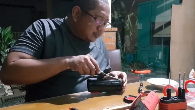 Hee Gaez - Tutorial Cara Ganti Batere Bluetooth Speaker Merk JBL Flip 4