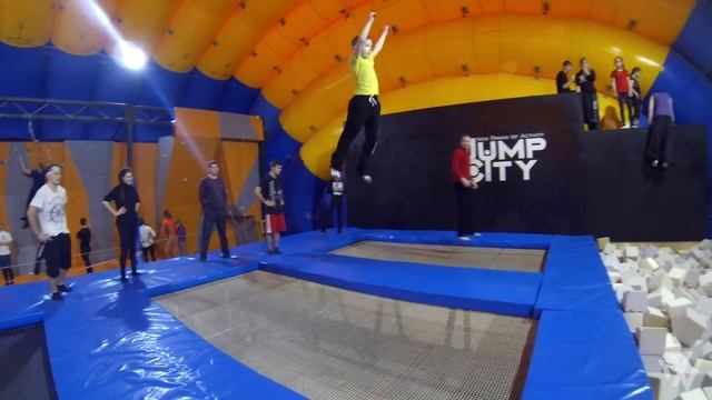 Wout Weekend смотреть онлайн