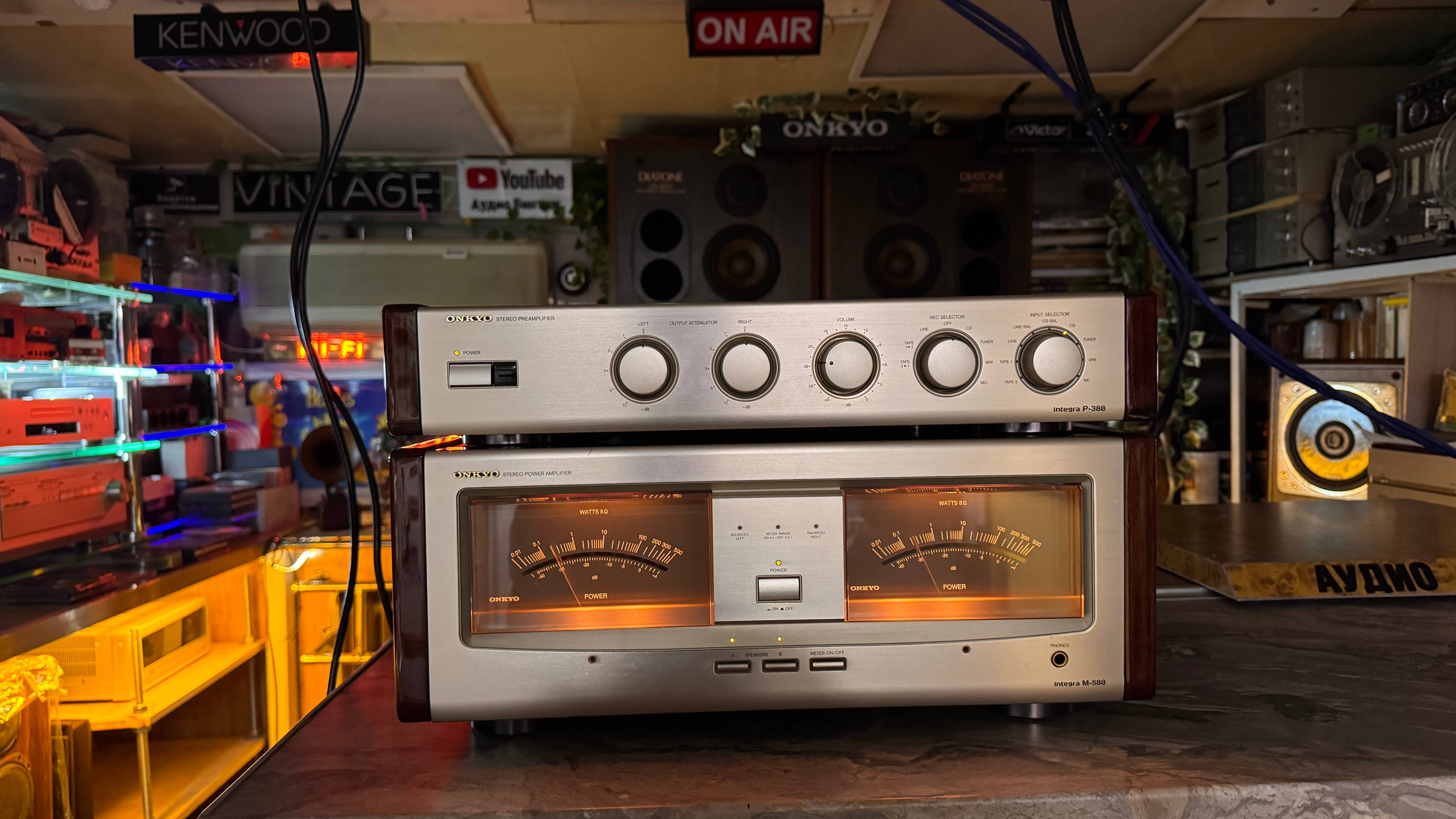 Onkyo Integra M-588 + P-388