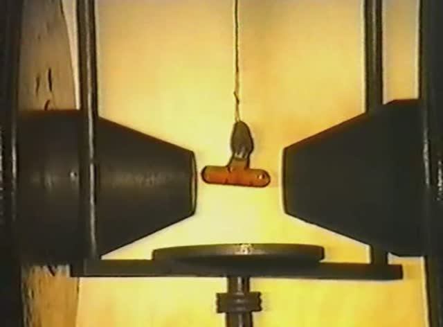 Физика. Опыты. Электричество и магнетизм. Магнитные свойства сред. Парамагнетики в магнитном поле смотреть онлайн