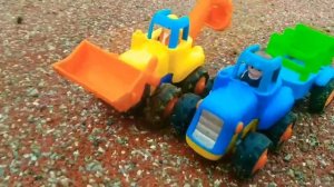 Синий трактор и бульдозер !Мультики