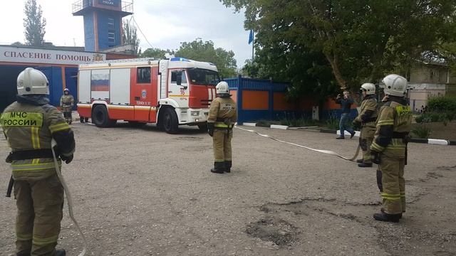 Как провожают пожарных МЧС на пенсию смотреть онлайн