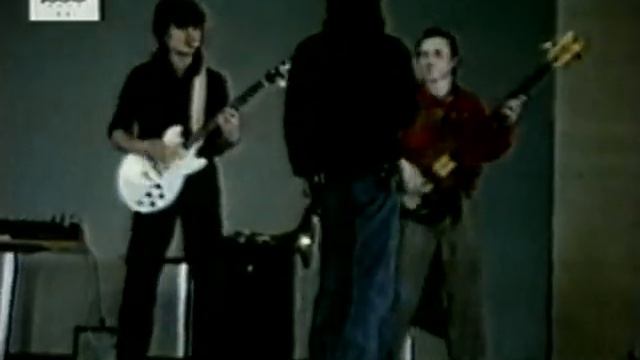 Виктор Цой отжигает Двигайся Двигайся танцуй со мной Раритет смотреть онлайн