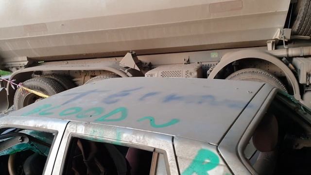 Dacia Solenza Scala abandonata si vandalizata in Bucuresti! смотреть онлайн