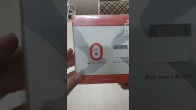 Bóc hộp tai nghe Nike + iPod| Giá rẻ смотреть онлайн