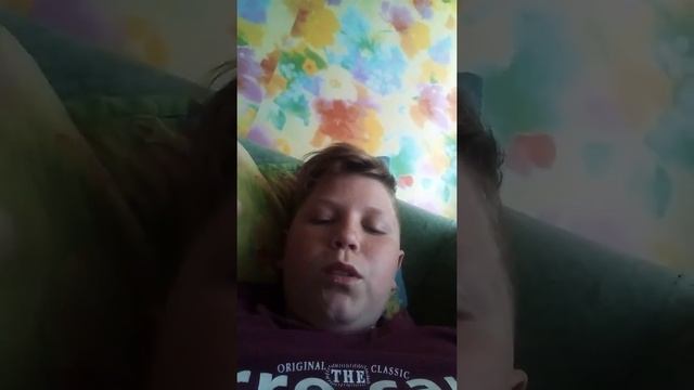 Вот как надо садится на шпагат😜😜 смотреть онлайн