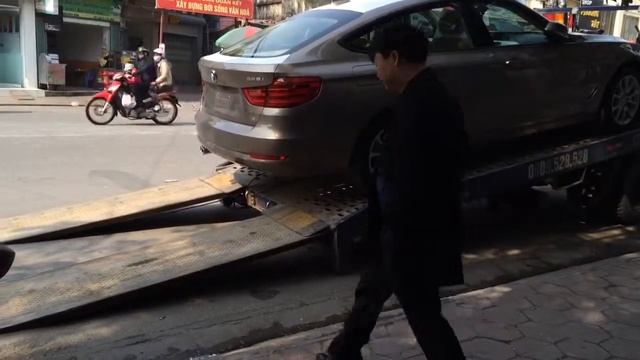 The first BMW 328i GT in the North of Vietnam смотреть онлайн