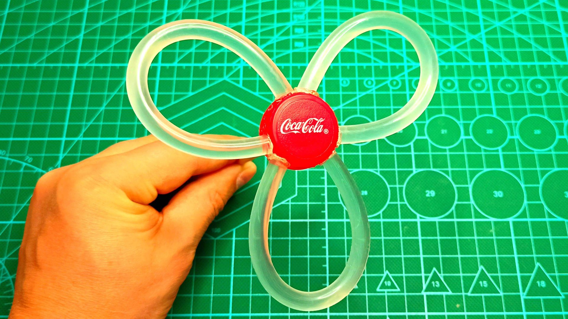 Это видео собрало 25 МИЛЛИОНОВ! Гениальная самоделка. смотреть онлайн