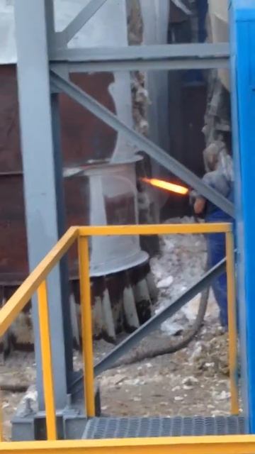Напыление пламеннореактивной установкой смотреть онлайн