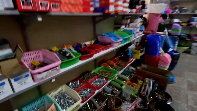 Поход в хозяйственный магазин. смотреть онлайн
