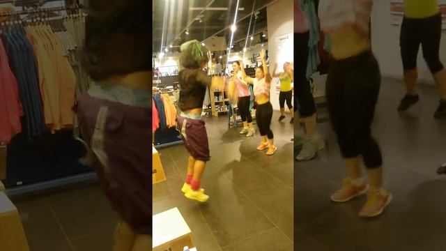 Zumba reebok смотреть онлайн