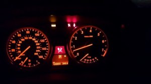 bmw x5 e70 троит двигатель