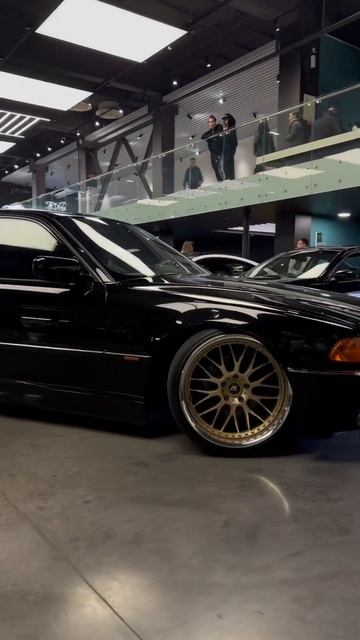 BMW e38, Kazan 2023 #bmwe38 #e38 #e38stance #7series #bmw #bassecurity смотреть онлайн