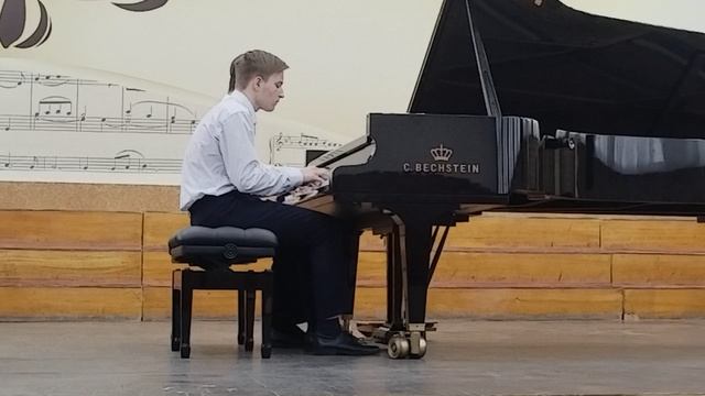 В.Соловьев-Седой «Первым делом-самолеты» исп. ансамбль Фролков Д.-Павлов А.