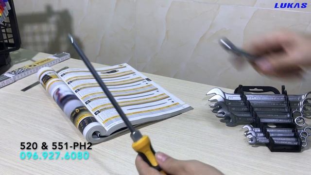 Tô vít 2 đầu pake và dẹt 520 & 551-PH2 Elora Germany. смотреть онлайн