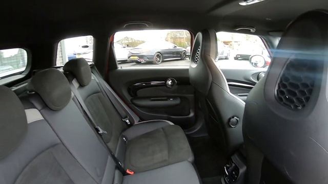 2021 (21) Mini Clubman 2.0 John Cooper Works Steptronic ALL4 Euro 6 (s/s) 6dr смотреть онлайн