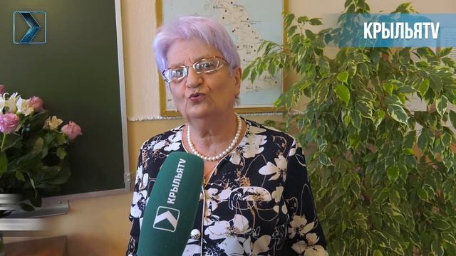 Психолог Юлия Хадарцева подарила родной школе во Владикавказе два компьютерных класса смотреть онлайн