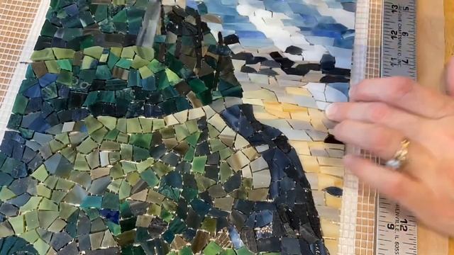 Ep. 77 PACIFIC NW MOSAIC LANDSCAPE, Cutting & Packing a mesh project, Grouting & 2 Cardinals! смотреть онлайн