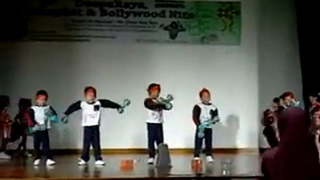 10-24 Lani's School Concert - Full Dress Rehearsal 002 смотреть онлайн