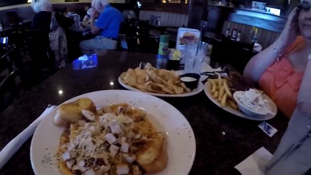 Geckos Pub and Grill Restaurant and Pet Co Shopping смотреть онлайн