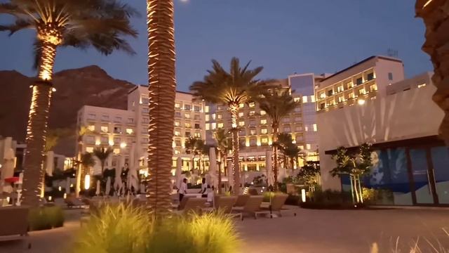 The Address Hotel Fujairah смотреть онлайн