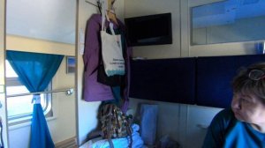 В двухэтажном поезде в СВ вагоне