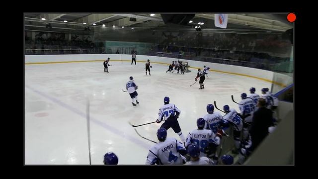 Прямая трансляция игр с ледовой арены "в Радужном" смотреть онлайн